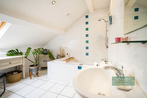 Photo 40- click for photo gallery